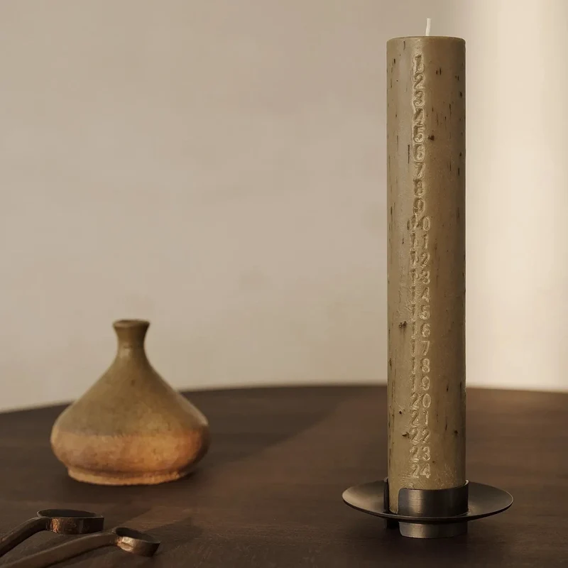 Mura Adventskerze 1–24 Stearin - ferm LIVING
