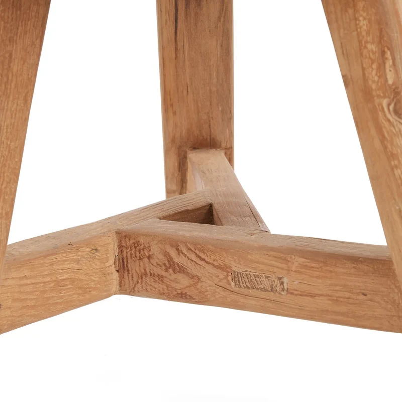Kleiner Holzhocker