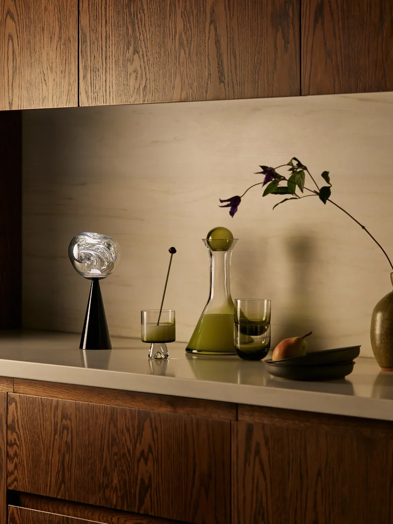 Melt Small Portable Light - Tragbare Tischlampe, verspiegelt