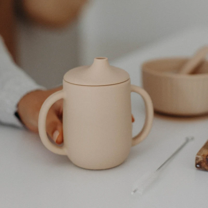 Trinkbecher mit Halm | Silikon