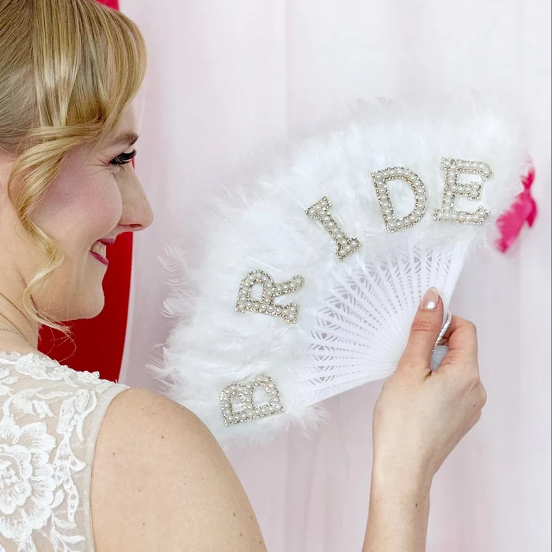 Fächer mit Federn und Perlen Bride
