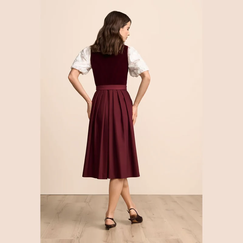 Krüger Dirndl Naomie Bordeaux Samt 70cm
