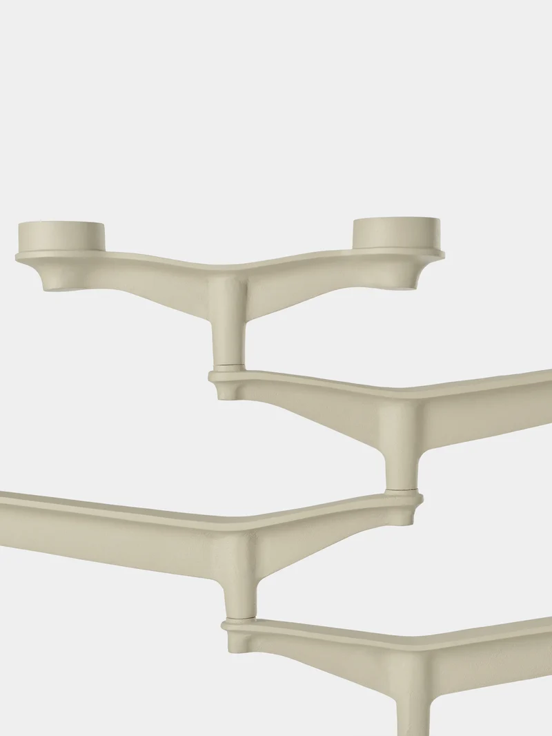 Large Candelabra - Kerzenständer in beige-grau
