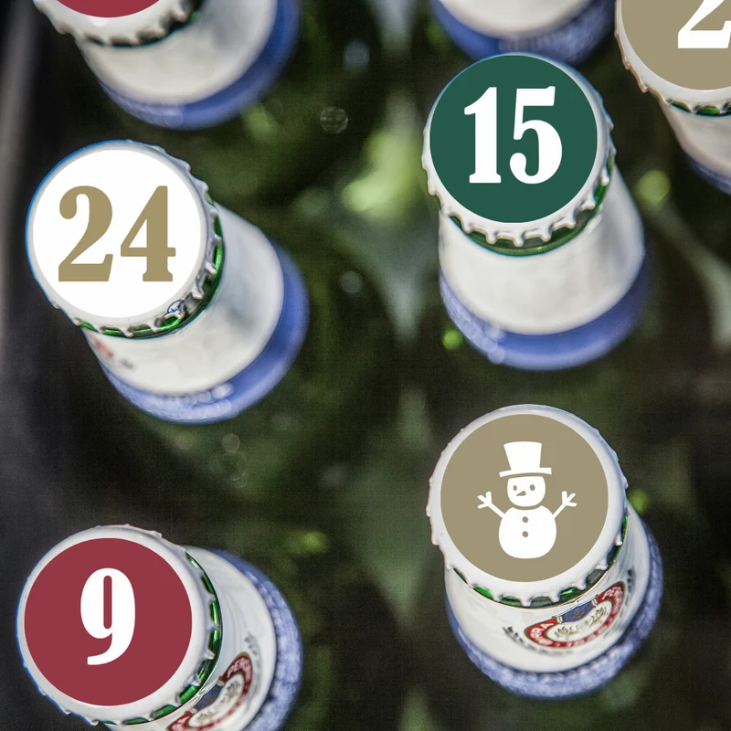 Adventskalender Bierkasten (35 Aufkleber für Kronkorken)