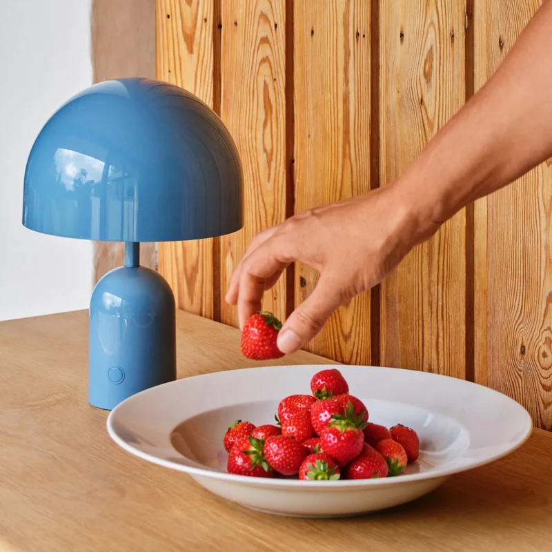 Bell Portable Tischleuchte Blau – Kabellose LED Designlampe
