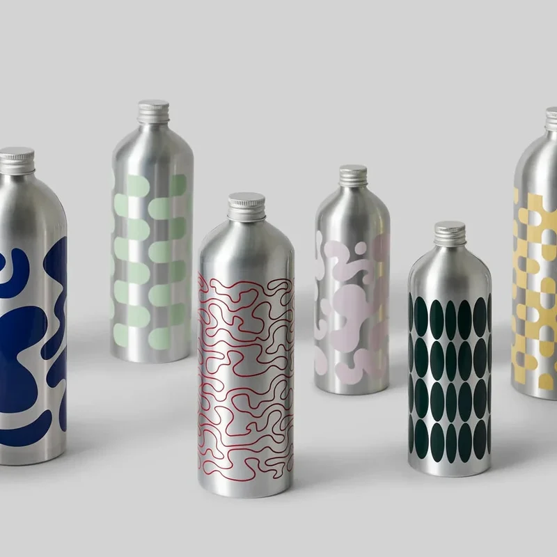 Studio About Aluminium Trinkflaschen 2er-Set – Skandinavische Design-Flaschen