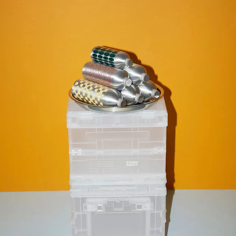 Studio About Aluminium Trinkflaschen 2er-Set – Skandinavische Design-Flaschen