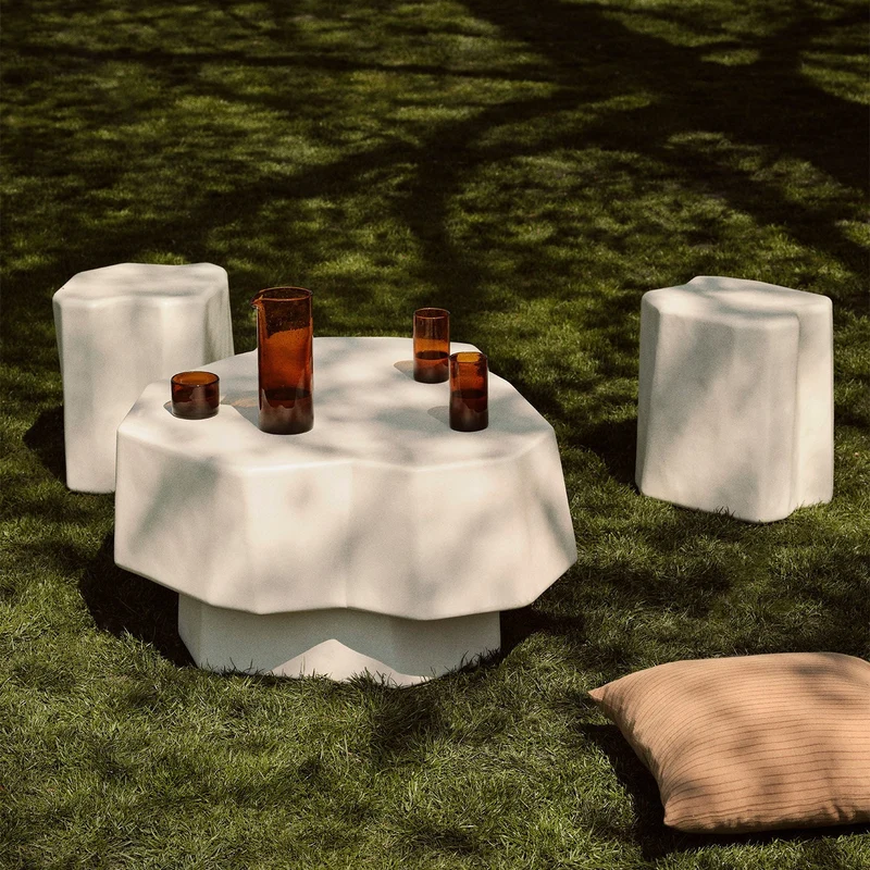 Staffa Hocker FiberGlass - ferm LIVING