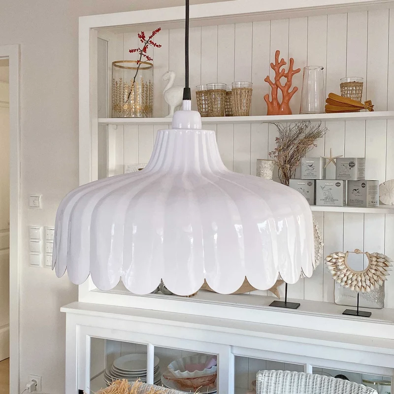Weiße Esstischlampe