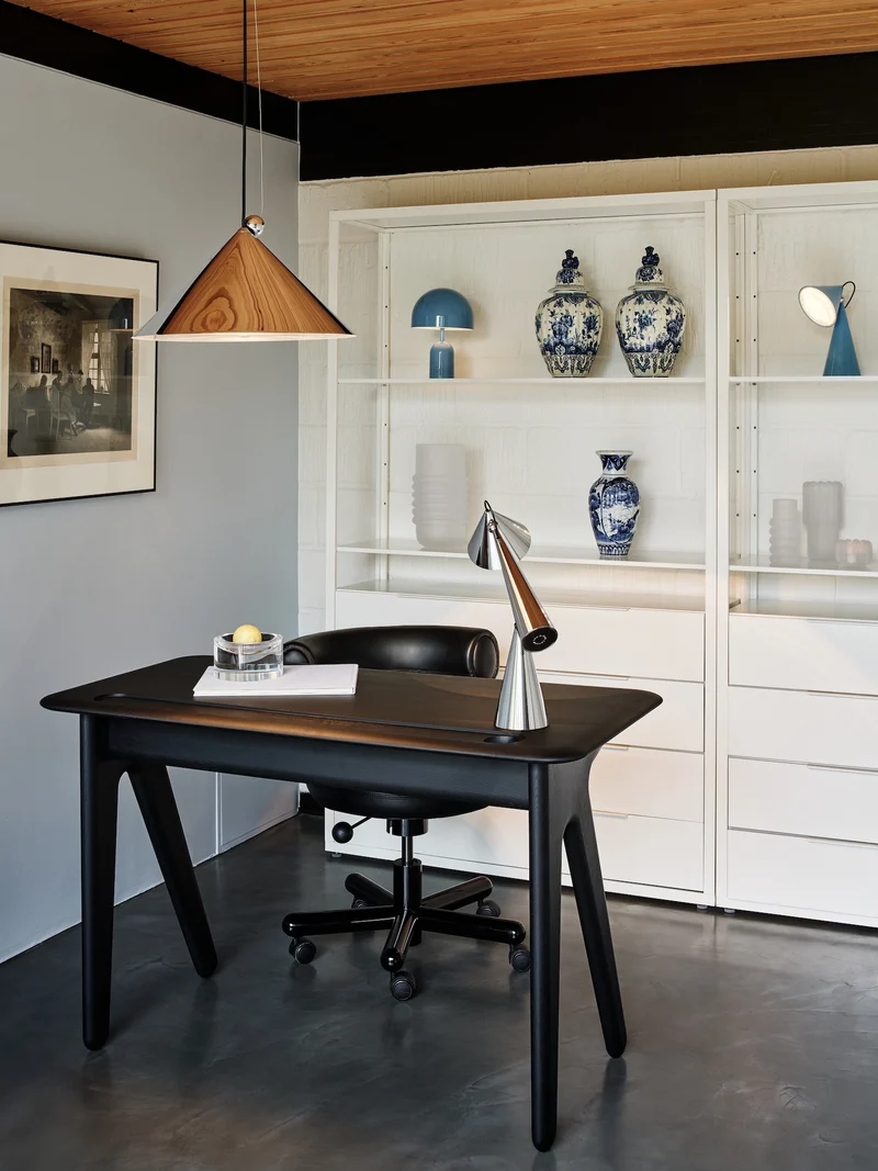 Fat Work Chair Black Leather – Gepolsterter Design Bürostuhl mit Rollen