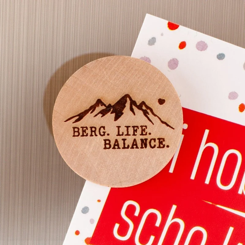 Holzmagnet "Berg. Life. Balance."