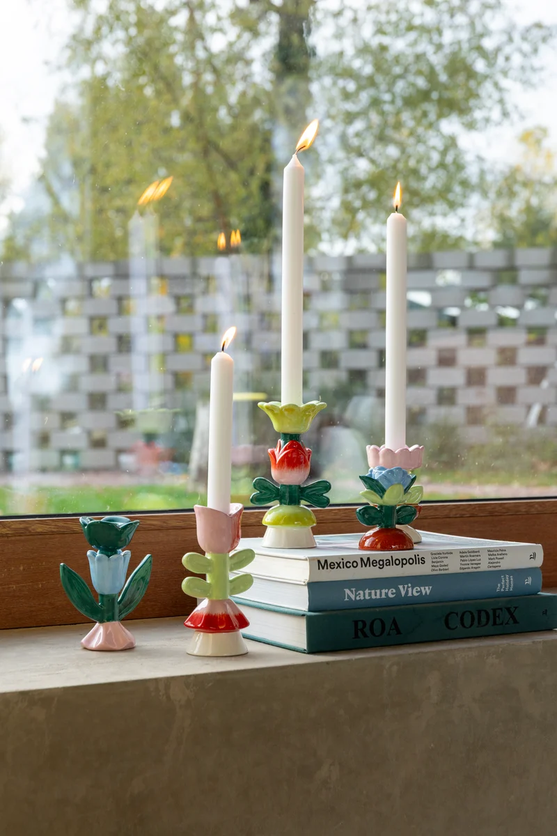 Candle Holder Blume Large – Handbemalter Kerzenständer aus Steinzeug