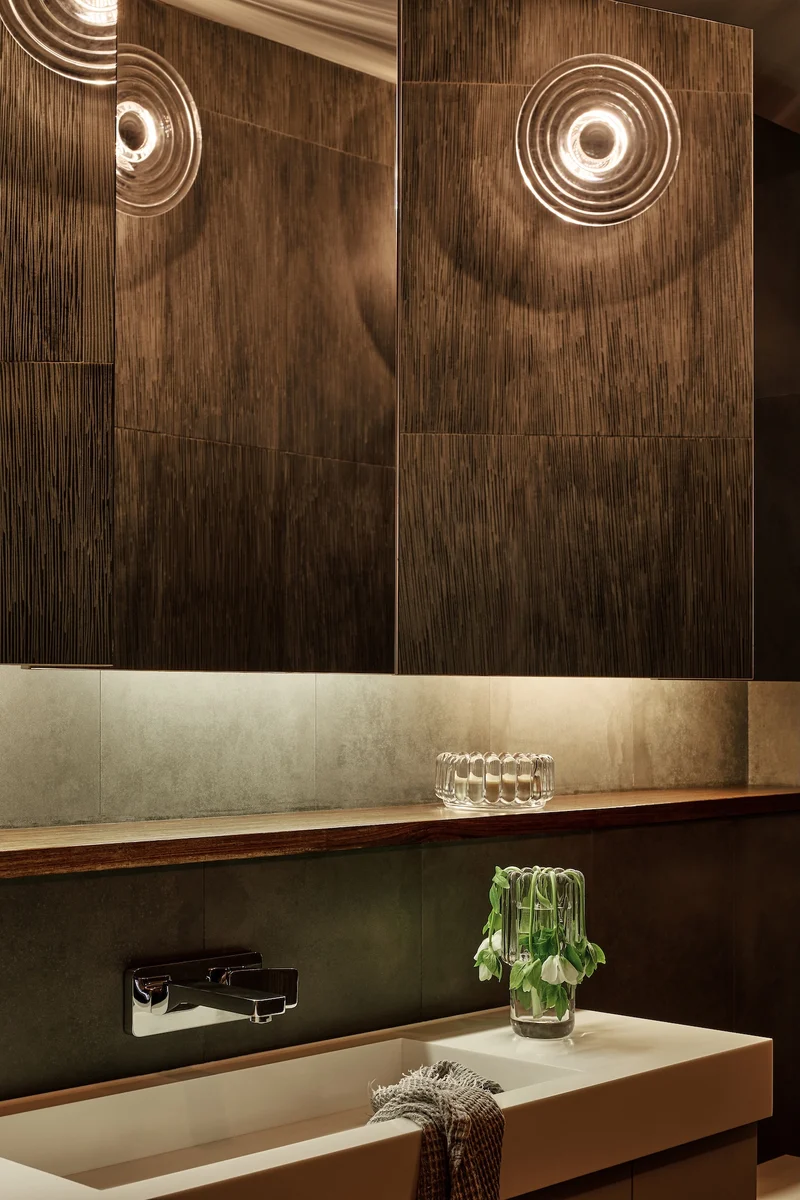 Press Mini Surface Light – Clear Pressed Glass