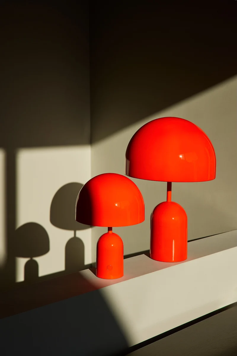 Bell Table Light in High-Gloss Fluora