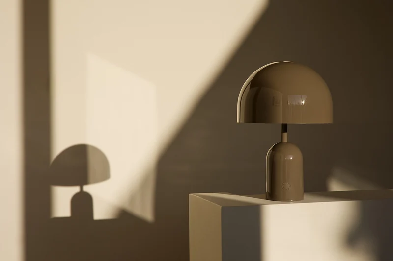 Bell Table Light in High-Gloss Taupe