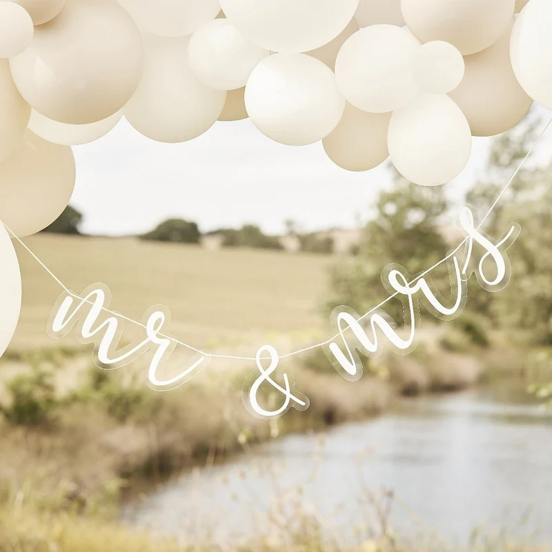 Acryl Girlande Mr & Mrs