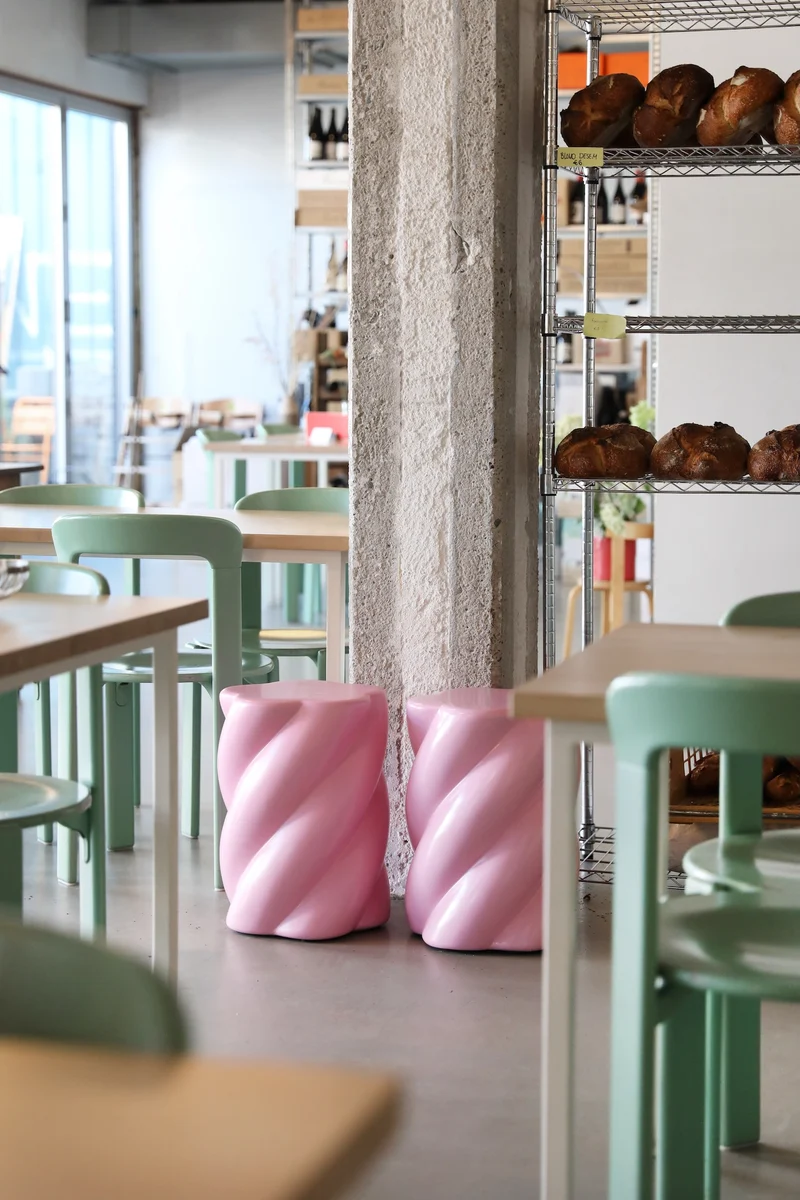 Hocker „Marshmallow“ Pink – skulpturaler Design-Stool