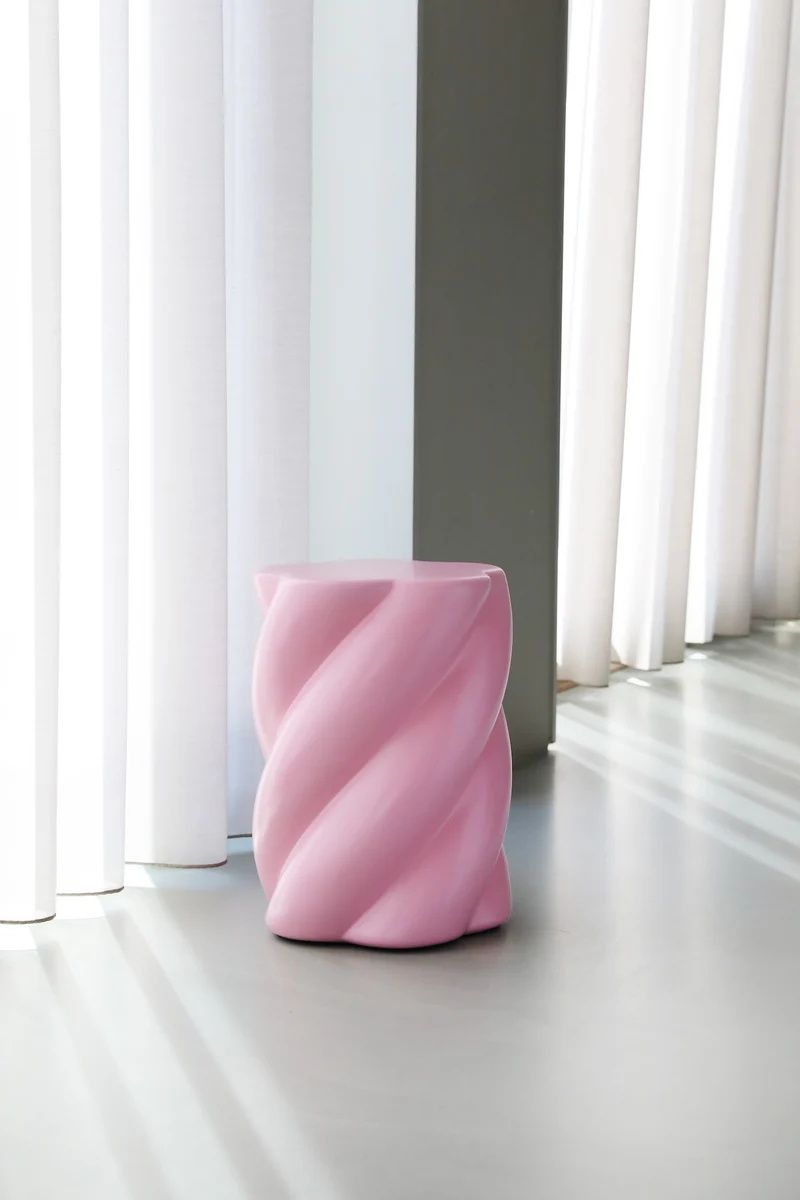 Hocker „Marshmallow“ Pink – skulpturaler Design-Stool