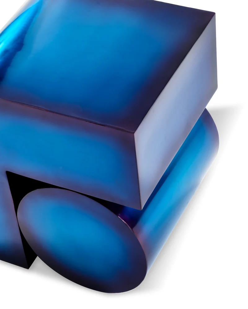 skulpturaler Beistelltisch KOMBO blau