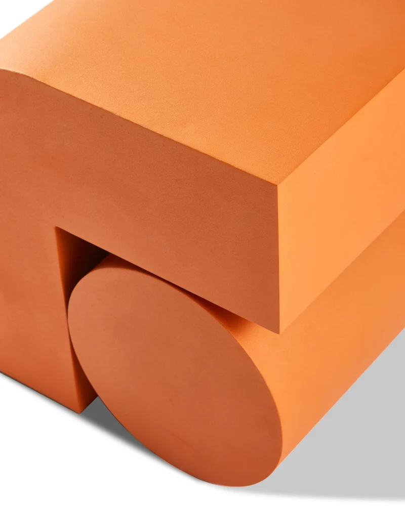 skulpturaler Beistelltisch KOMBO orange