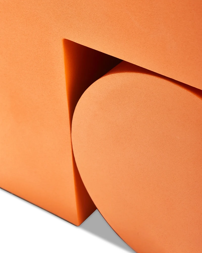skulpturaler Beistelltisch KOMBO orange