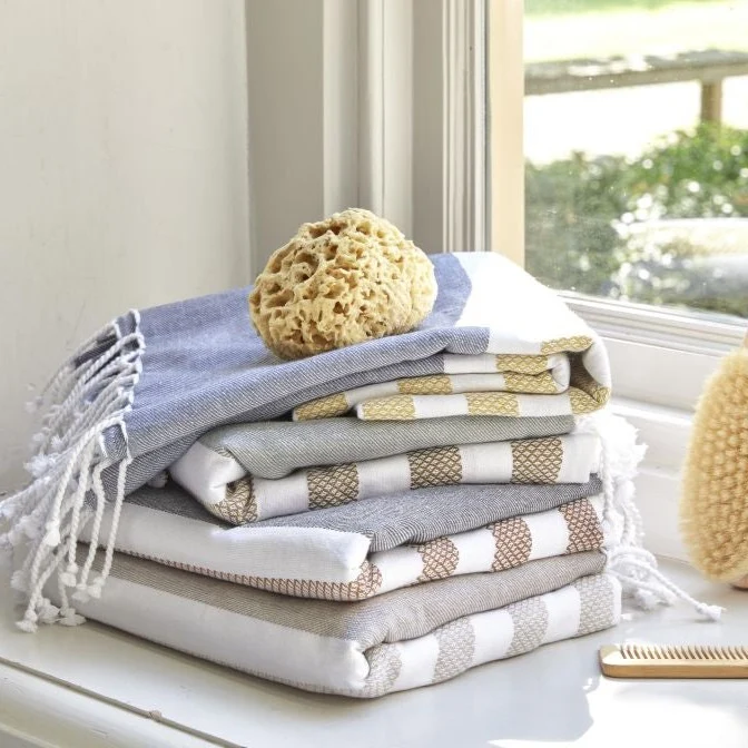 Tuch grün Hamam | FOUTA SUNSHADE HAPPINESS armygreen | 100x180 cm | Walra