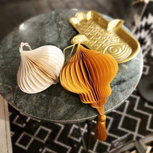 Honeycomb MILAY Onion mit Quaste GRAU 17x9,5 cm mit Magnet BLOOMINGVILLE