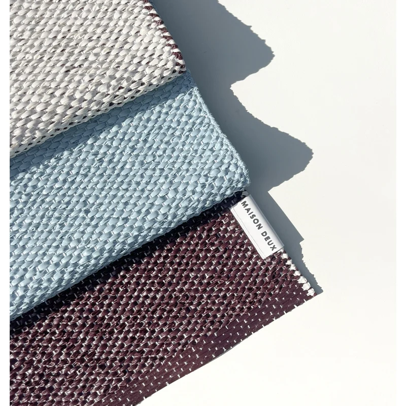 In- & Outdoor Teppich Color Block Bordeaux Hellblau 70 × 150cm