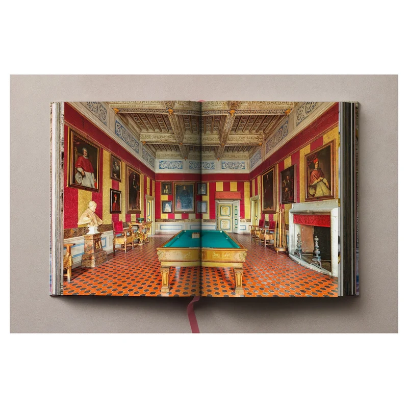 Massimo Listri. Italian Palaces