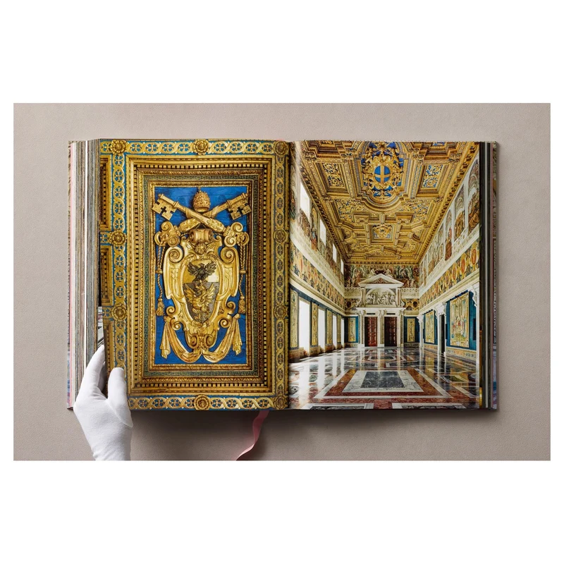 Massimo Listri. Italian Palaces