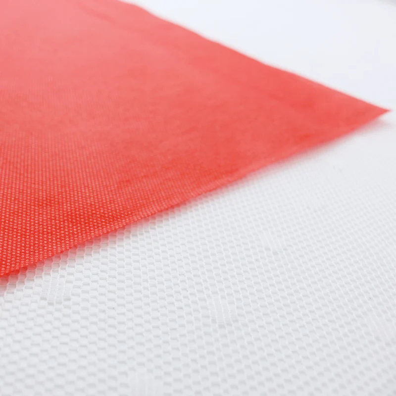 Roter Teppich Läufer aus dünnem Vlies (15m Länge)