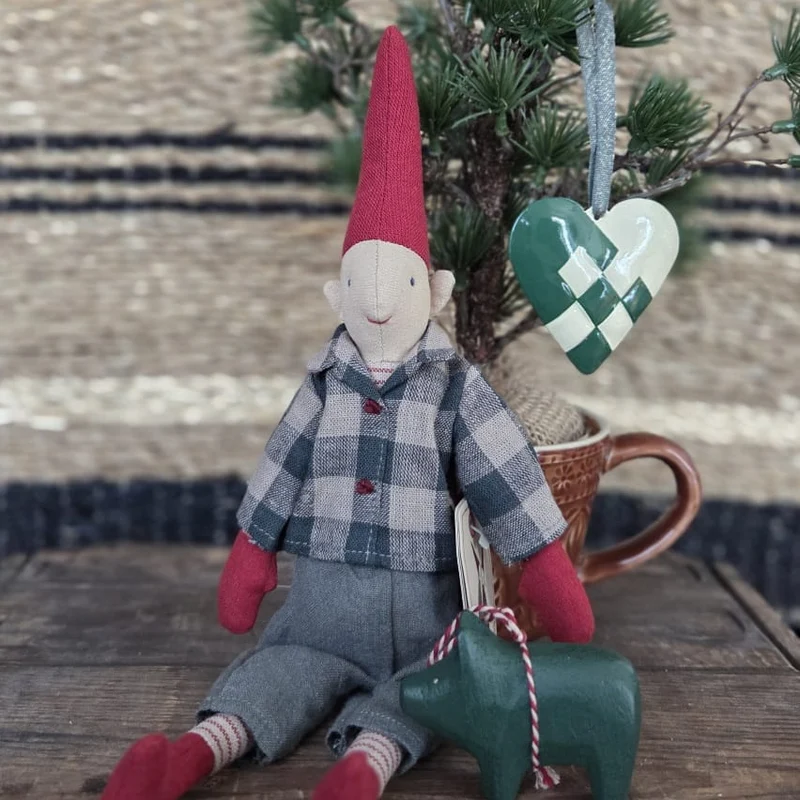 Maileg Wichtel Gr. 2 ca. 31 cm Wichteljunge in kariertem Hemd mit Hose ☆ PIXY