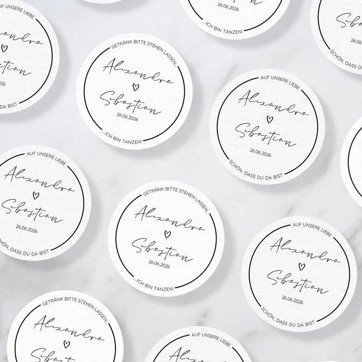 Personalisierte Bierdeckel Hochzeit Herzchen (50 Stück)