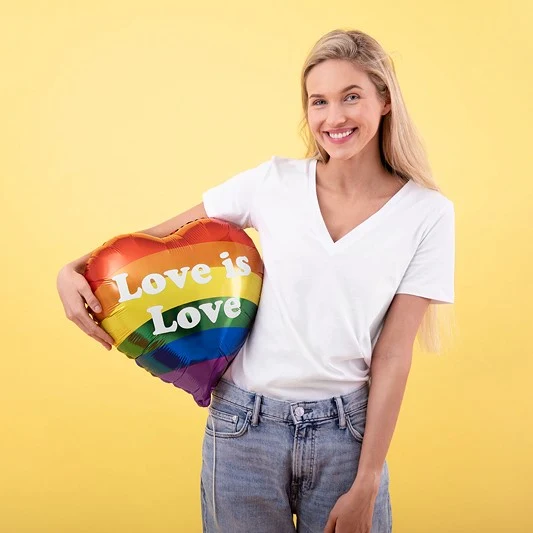 Folienballon Love is Love