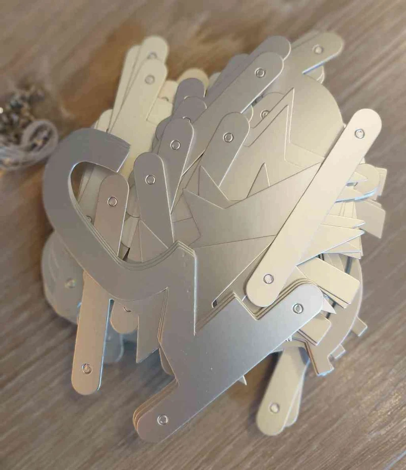 Ziffern + Symbole BANNER in SILBER | Papiergirlande inkl. Metall-Clips