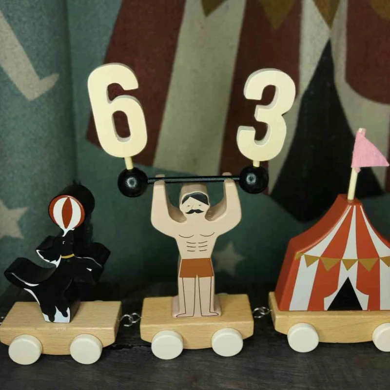 Geburtstagszug Zirkus von Bloomingville | ALEY Geburtstagskerzen-Deko 51 cm | mit 10 Ziffern