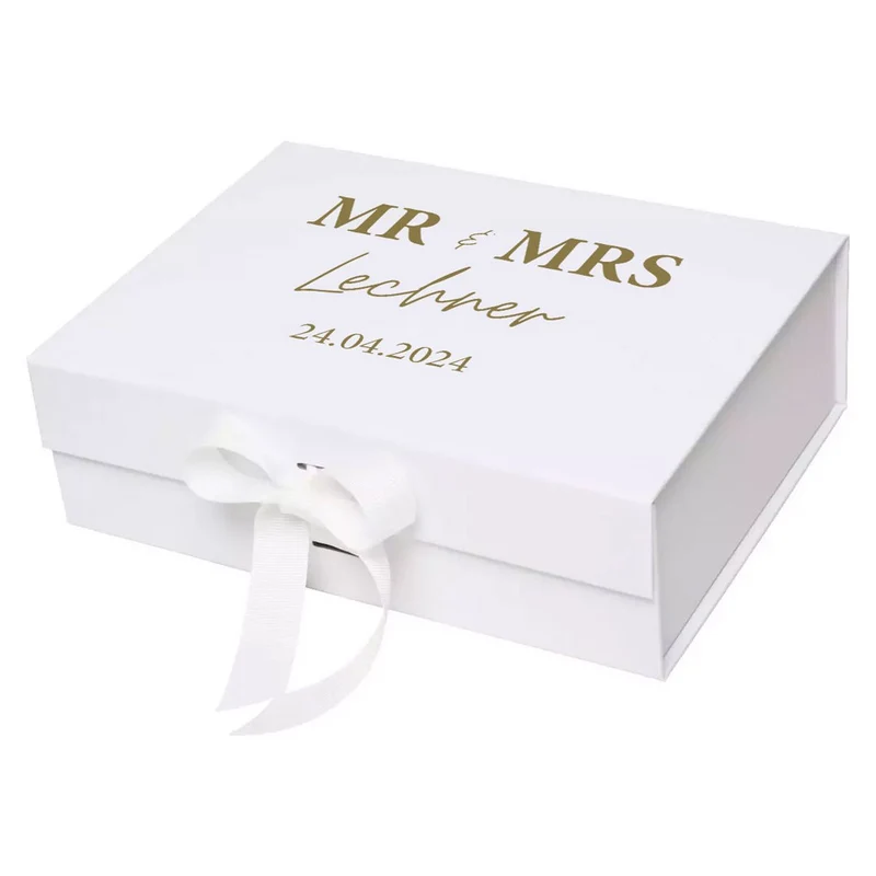 Personalisierte Geschenkbox mit Nachname weiß