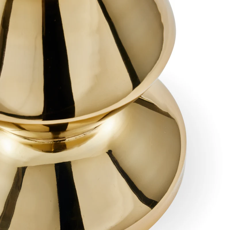 Zig Zag Metal Hocker/Beistelltisch verschiedenen Farben