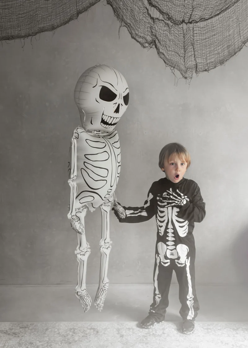 Shape Folienballon "Skelett" | 46 x 129 cm