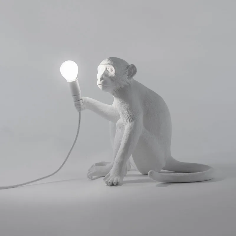 Tischleuchte MONKEY sitzend weiß H32