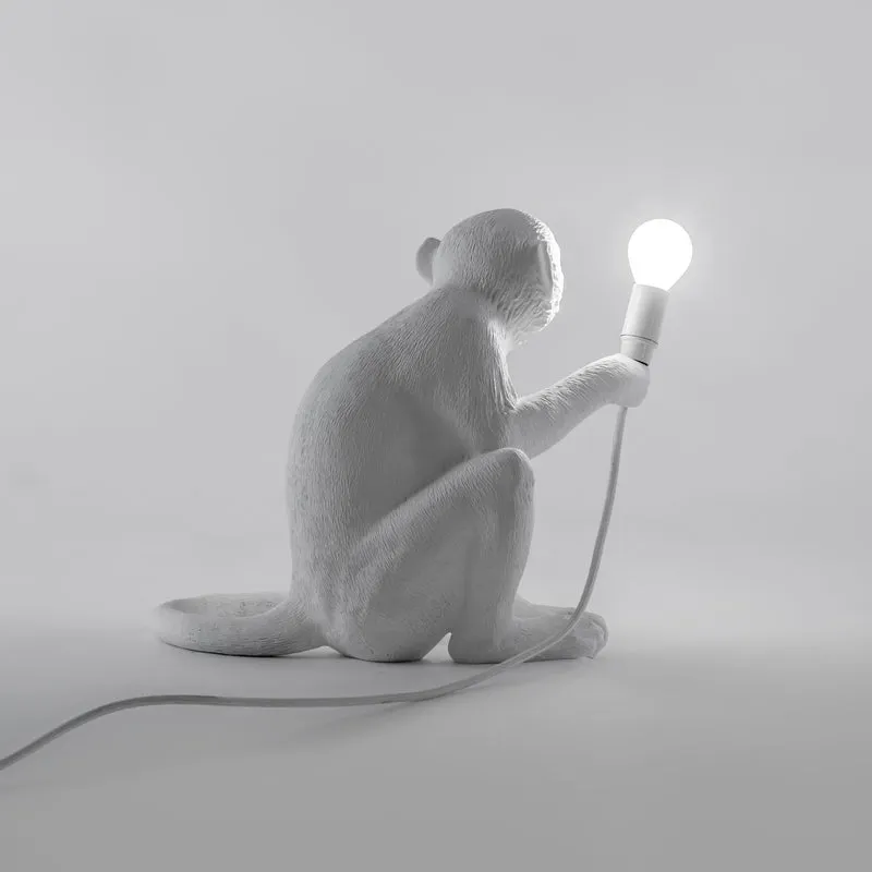 Tischleuchte MONKEY sitzend weiß H32