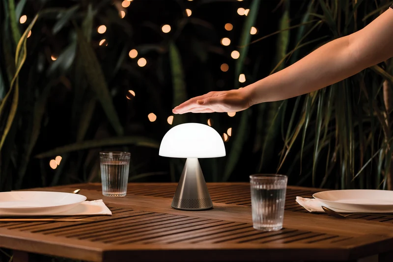 Audio-Tischlampe MINA L