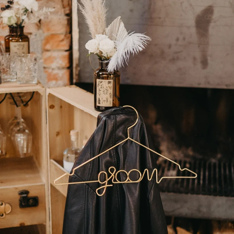 Kleiderbügel groom