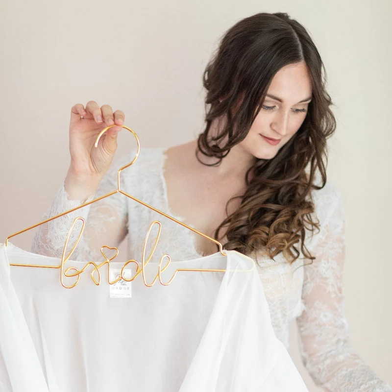 Kleiderbügel bride