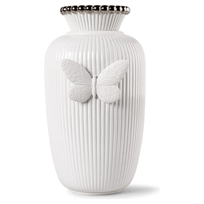 Vase LADY LUCK aus Porzellan in weiß