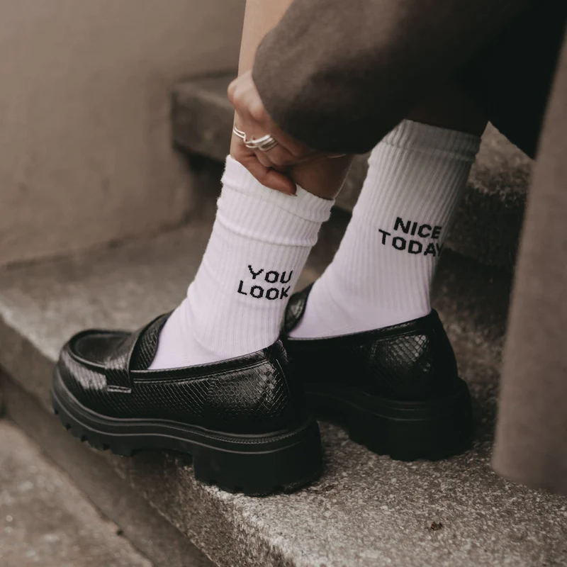Eulenschnitt Socken You look nice today Größe 35-38 weiß