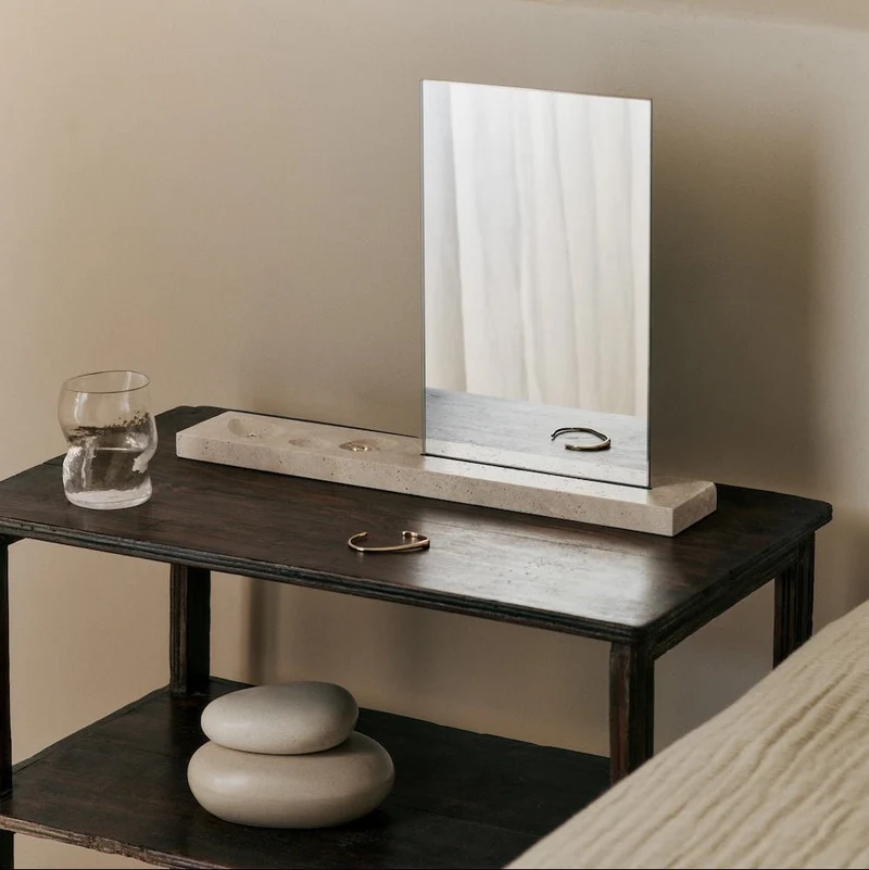 Pebble Box Keramikdose mit Deckel Sand - ferm LIVING