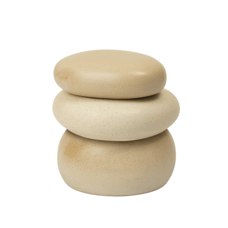 Pebble Box Keramikdose mit Deckel Sand - ferm LIVING