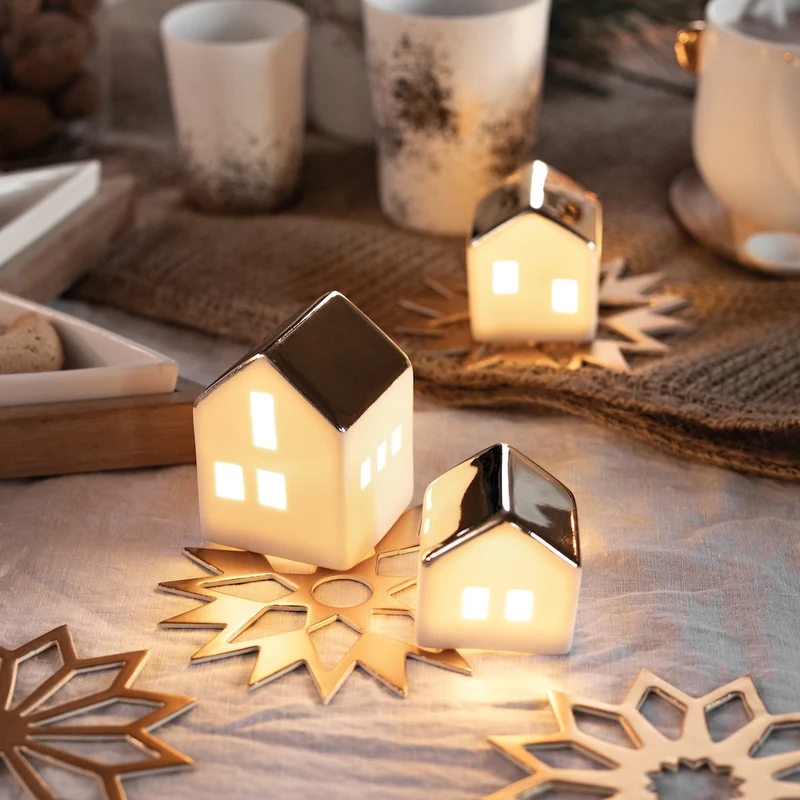 Räder Mini LED Lichthaus Groß