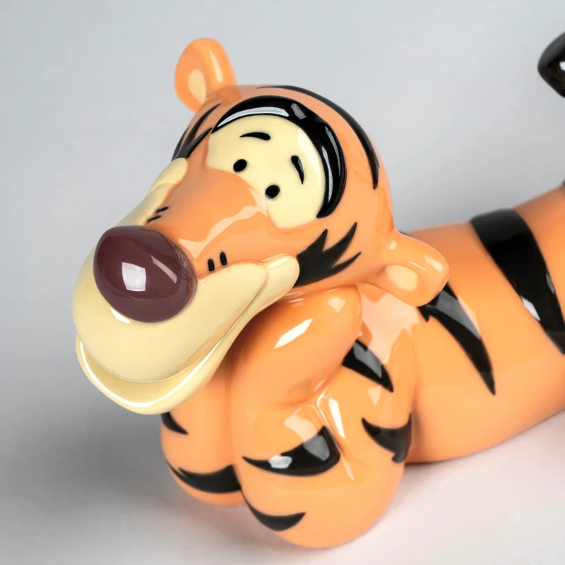 Figur TIGGER aus Porzellan